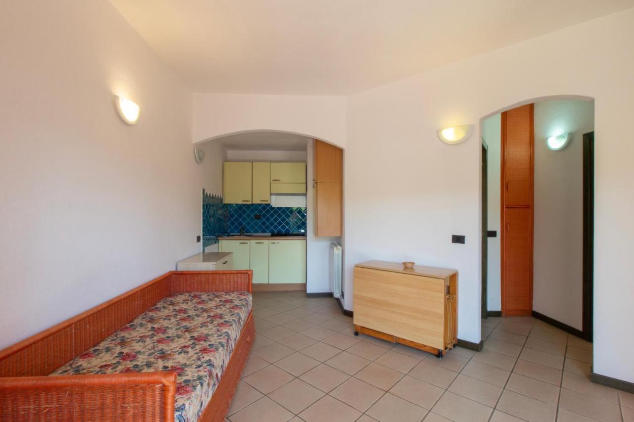 Baia Del Faro Aparthotel Palau Bagian luar foto