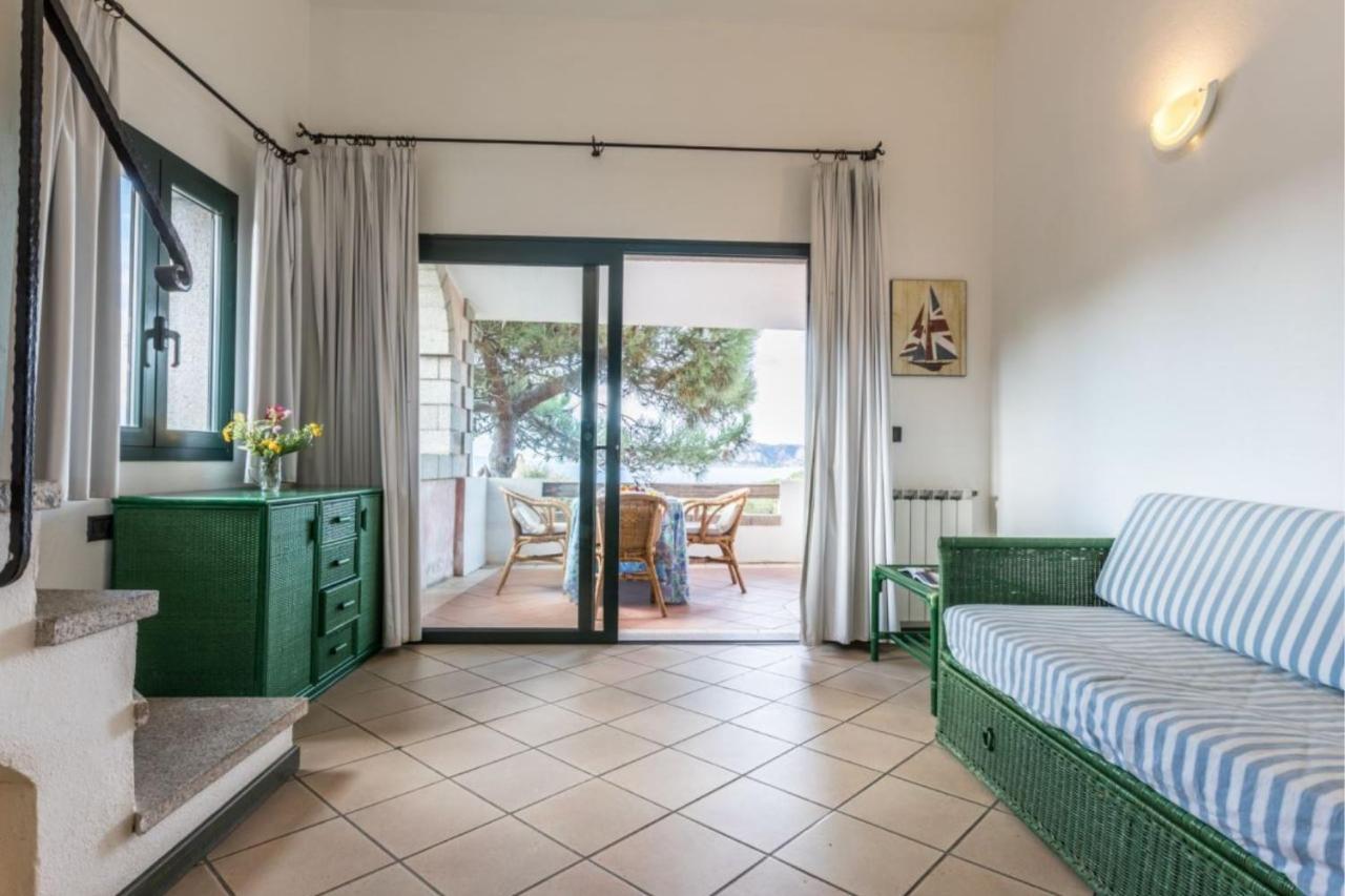 Baia Del Faro Aparthotel Palau Bagian luar foto