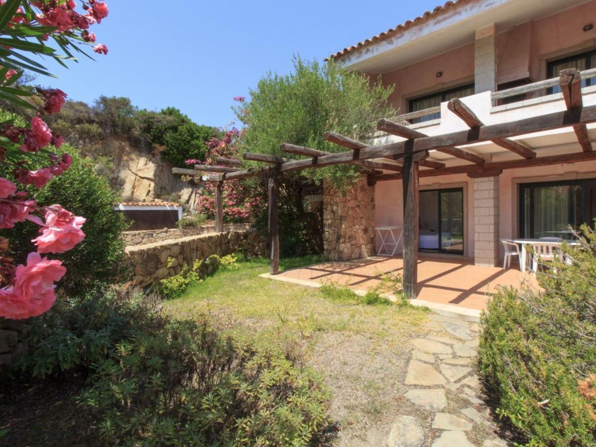 Baia Del Faro Aparthotel Palau Bagian luar foto