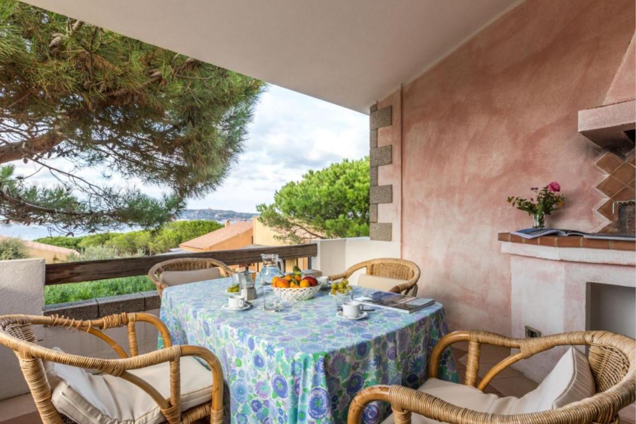 Baia Del Faro Aparthotel Palau Bagian luar foto