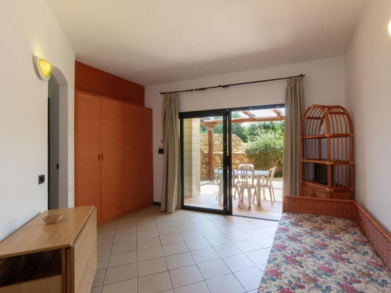 Baia Del Faro Aparthotel Palau Bagian luar foto