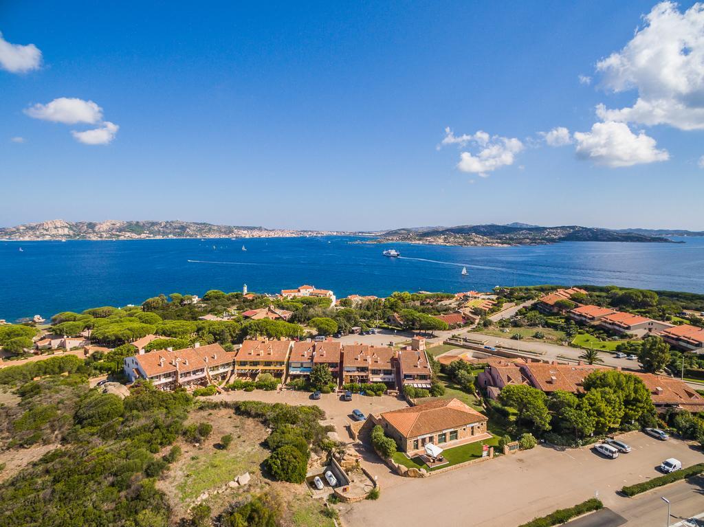 Baia Del Faro Aparthotel Palau Bagian luar foto