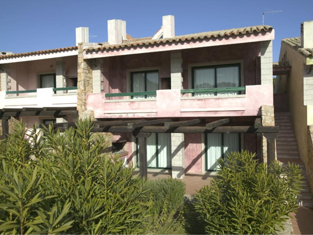 Baia Del Faro Aparthotel Palau Bagian luar foto